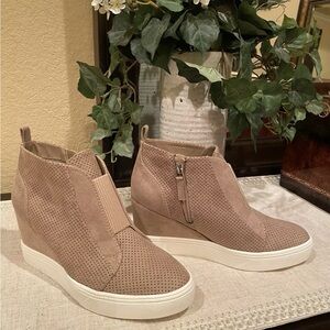 Mia Arianna Wedge Platform Shoe 6